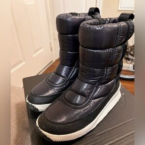 Sorel Women’s OUT N ABOUT™ PUFFY MID waterproof boots Black - Size 6.5